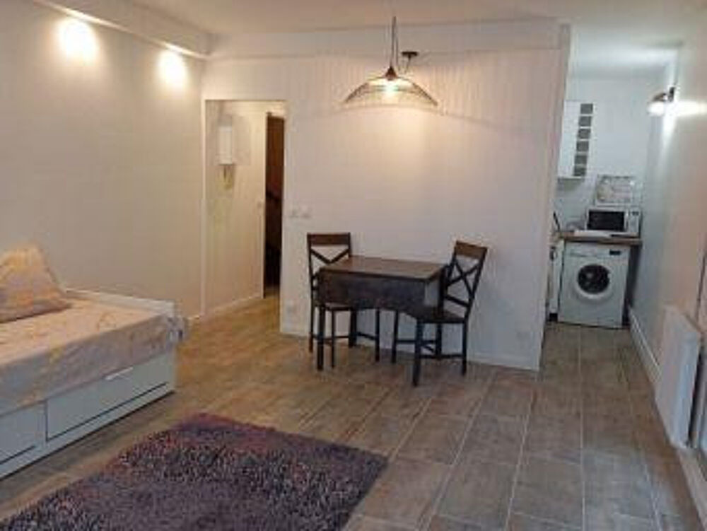 Location Appartement T1 Montmartre Paris 18