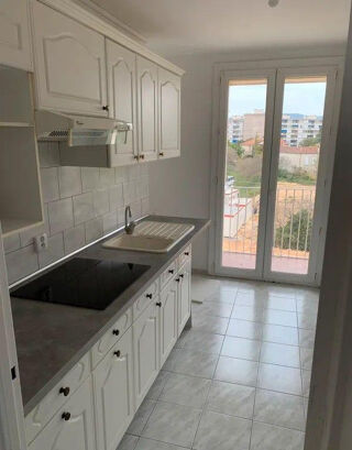  Appartement à louer 3 pièces 64 m²