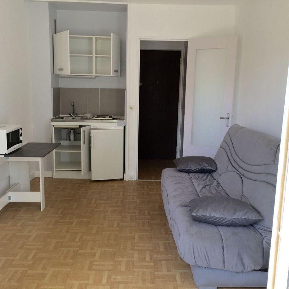 Location Appartement Agréable studio meublé de 17m2 + balcon Saint-maur-des-fossés