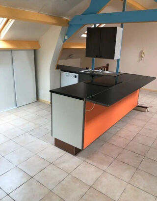  Appartement à louer 2 pièces 71 m²