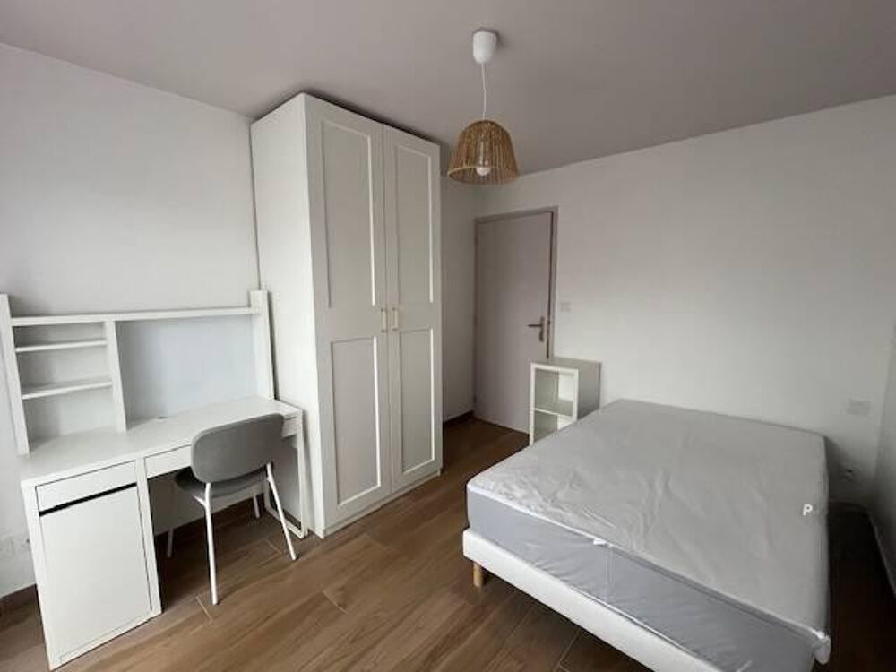 Location Appartement Chambre dans une colocation 100 m² Lille