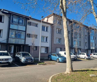  Appartement à louer 2 pièces 50 m²