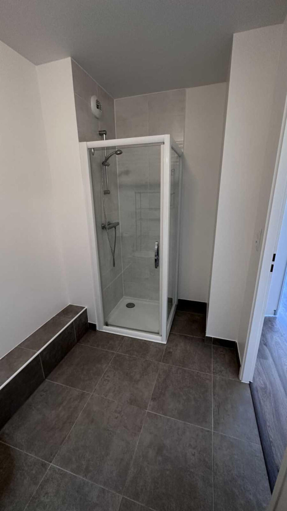 Location Appartement 2 pièces moderne sur les toits de Villejuif Villejuif