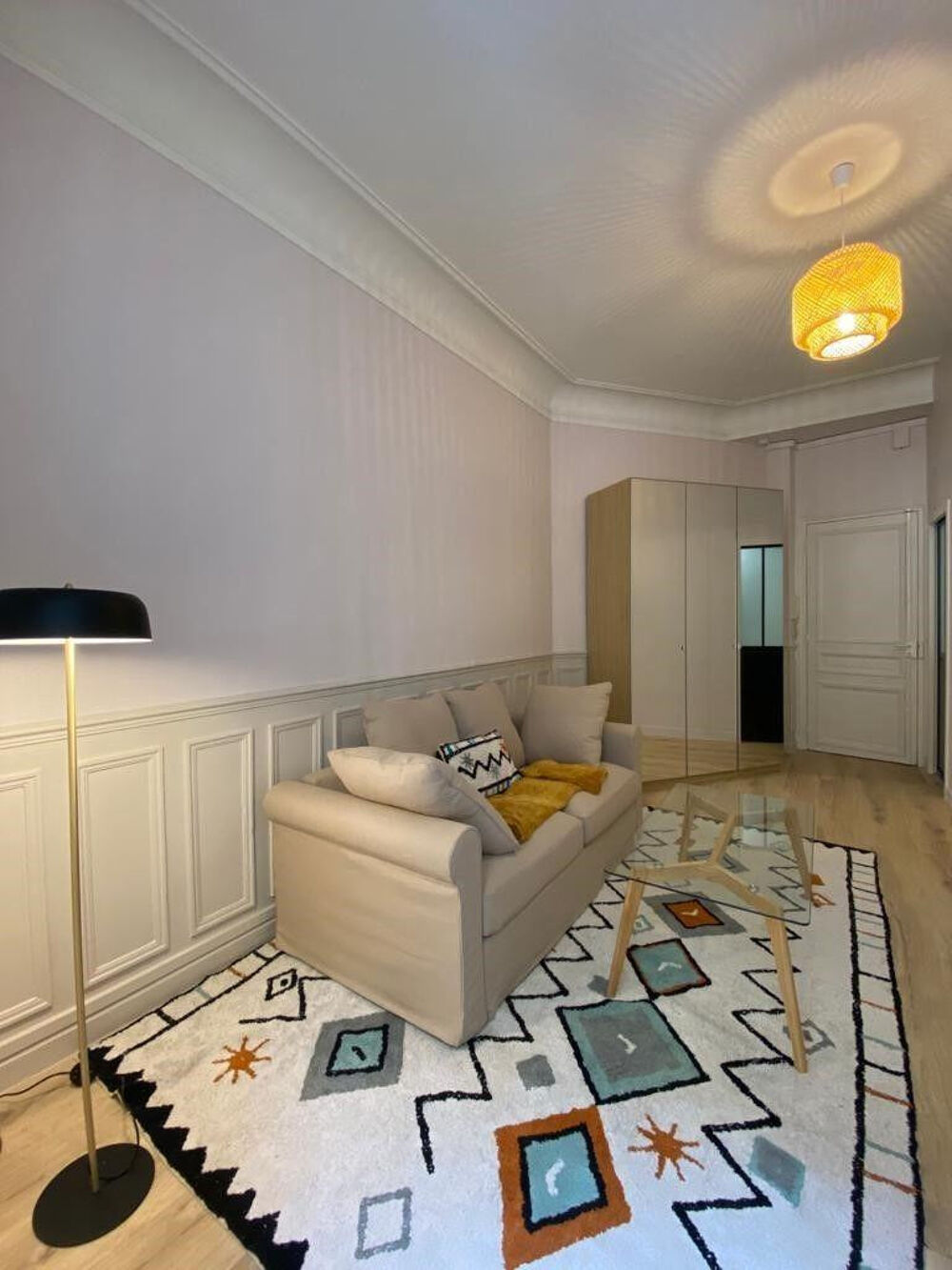 Location Appartement Beau studio meublé 20m² proche Trocadéro Paris 16