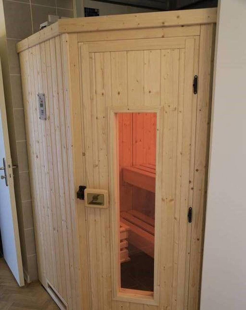 Location Appartement Appartement luxe équipé d'un sauna finlandais Rungis