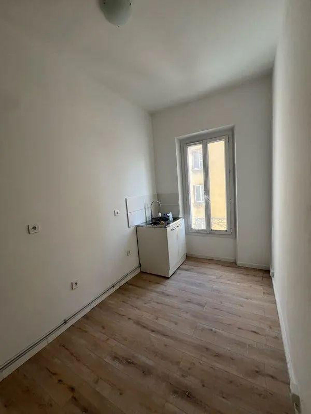 Location Appartement Joli 3P 78m² duplex spacieux et très lumineux Marseille 14