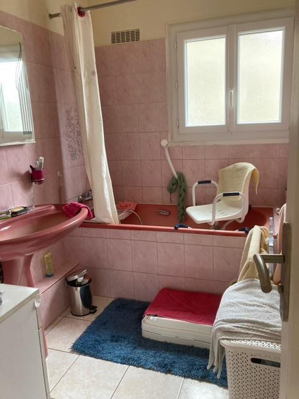 Location Appartement Grande chambre dans une maison  ensoleillée Montgeron