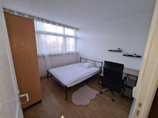  Appartement à louer 1 pièce 68 m²