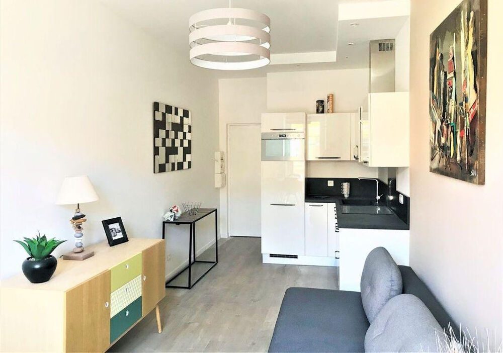 Location Appartement Beau studio meublé 25m² entièrement équipé Nice