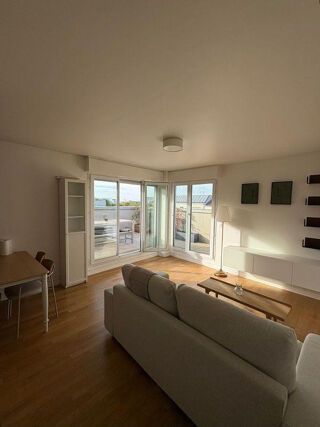  Appartement à louer 2 pièces 44 m²