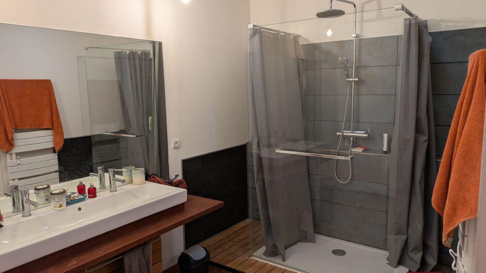 Colocation (2 chambres) - rdc maison de caractère