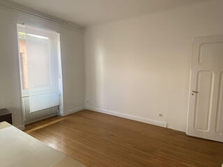  Appartement à louer 3 pièces 70 m²