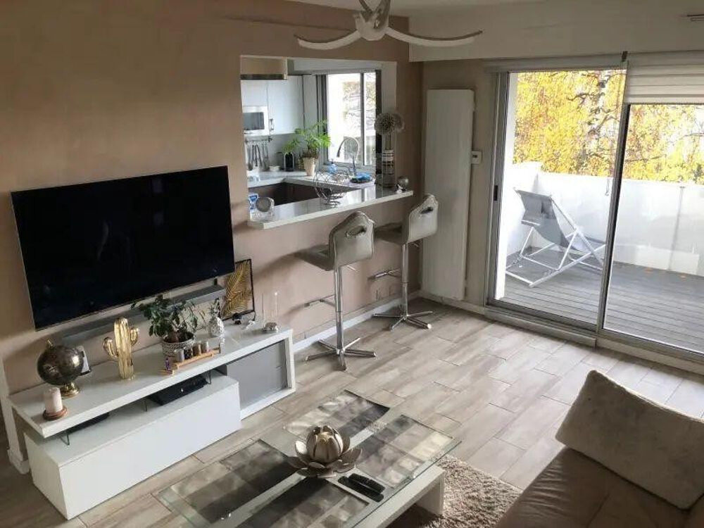 Location Appartement F2 refait à neuf, calme avec terrasse Savigny-sur-orge