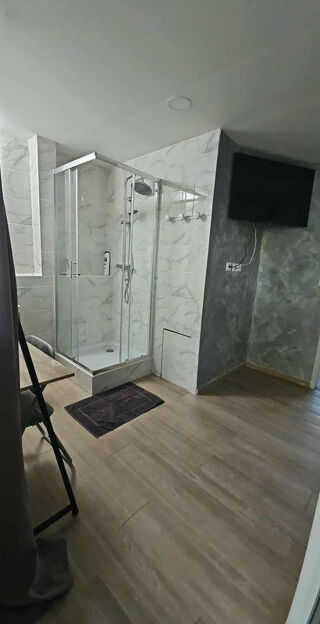  Appartement à louer 4 pièces 65 m²