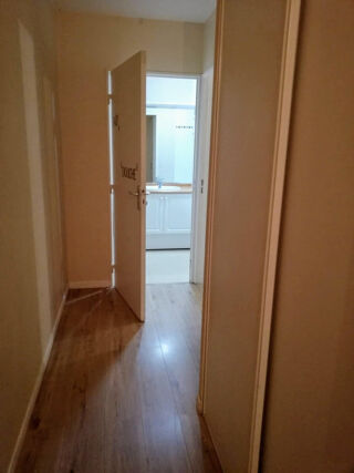  Appartement à louer 3 pièces 65 m²