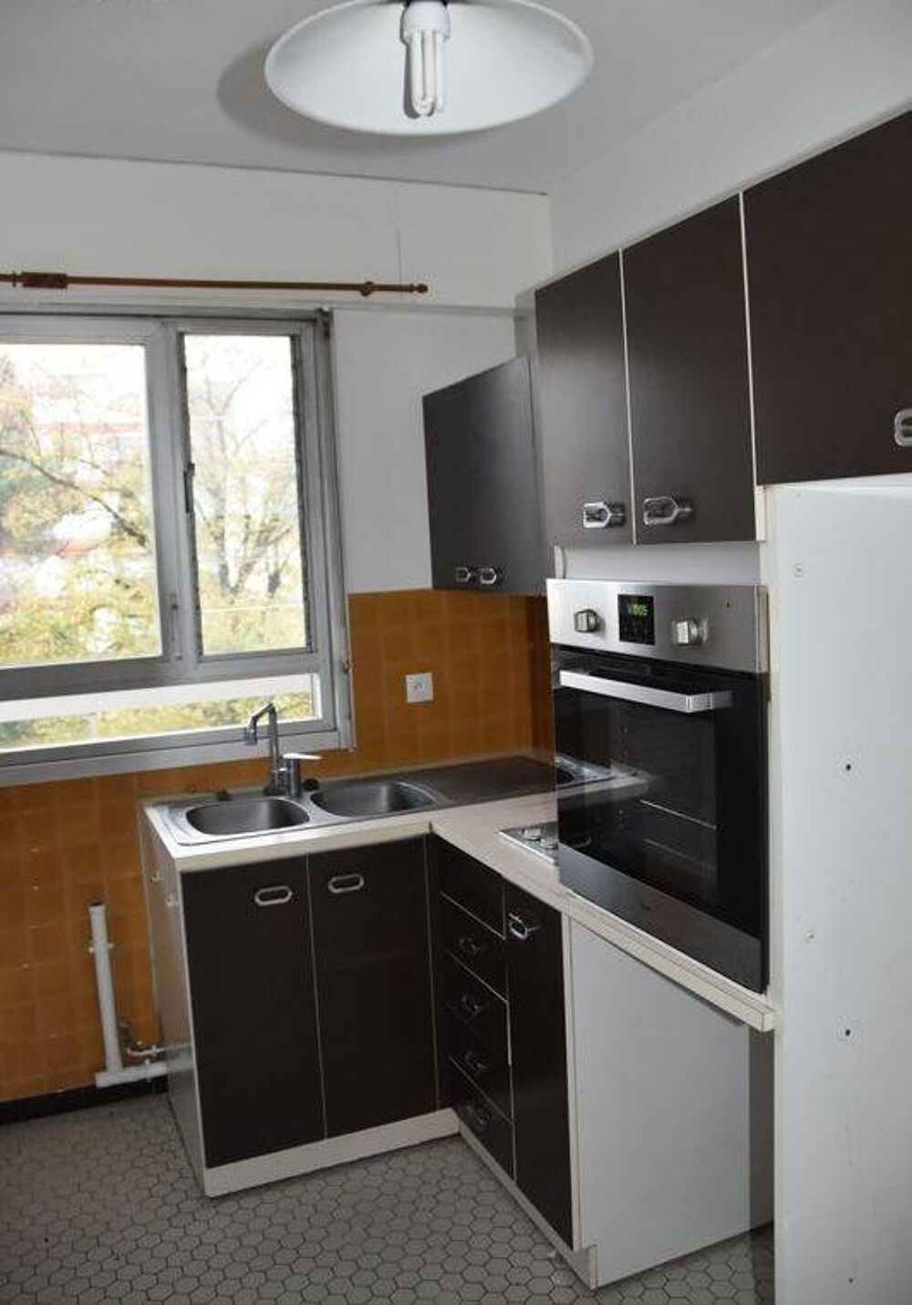 Location Appartement Beau T2 52m² Quartier Tivoli avec 2 balcons Bordeaux