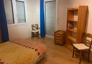  Appartement à louer 3 pièces 75 m²