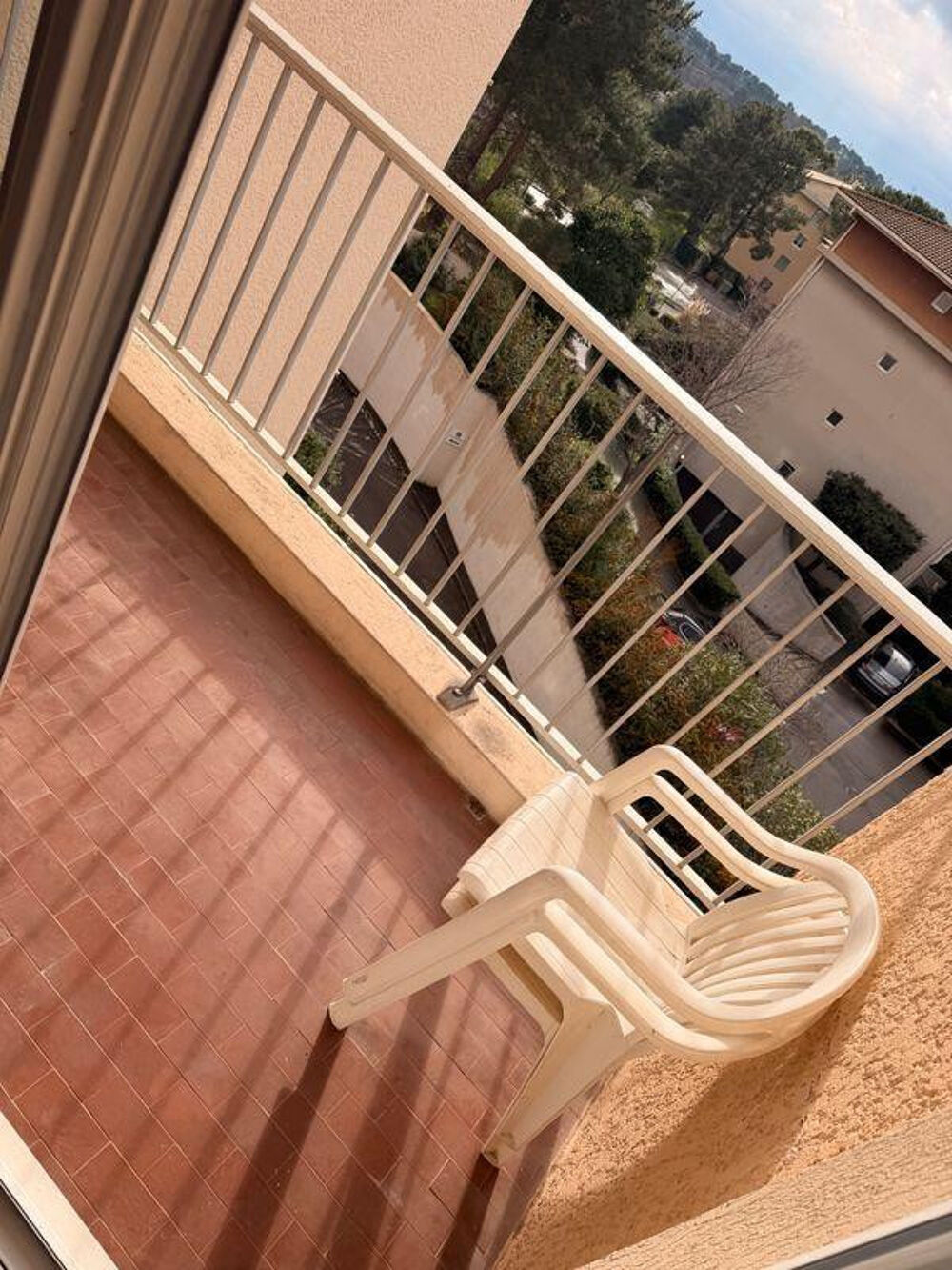 Location Appartement Studio équipé et meublé 22m² avec balcon Aix-en-provence