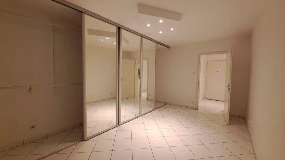 Beau 3P 70m² avec balcon Esplanade libre de suite