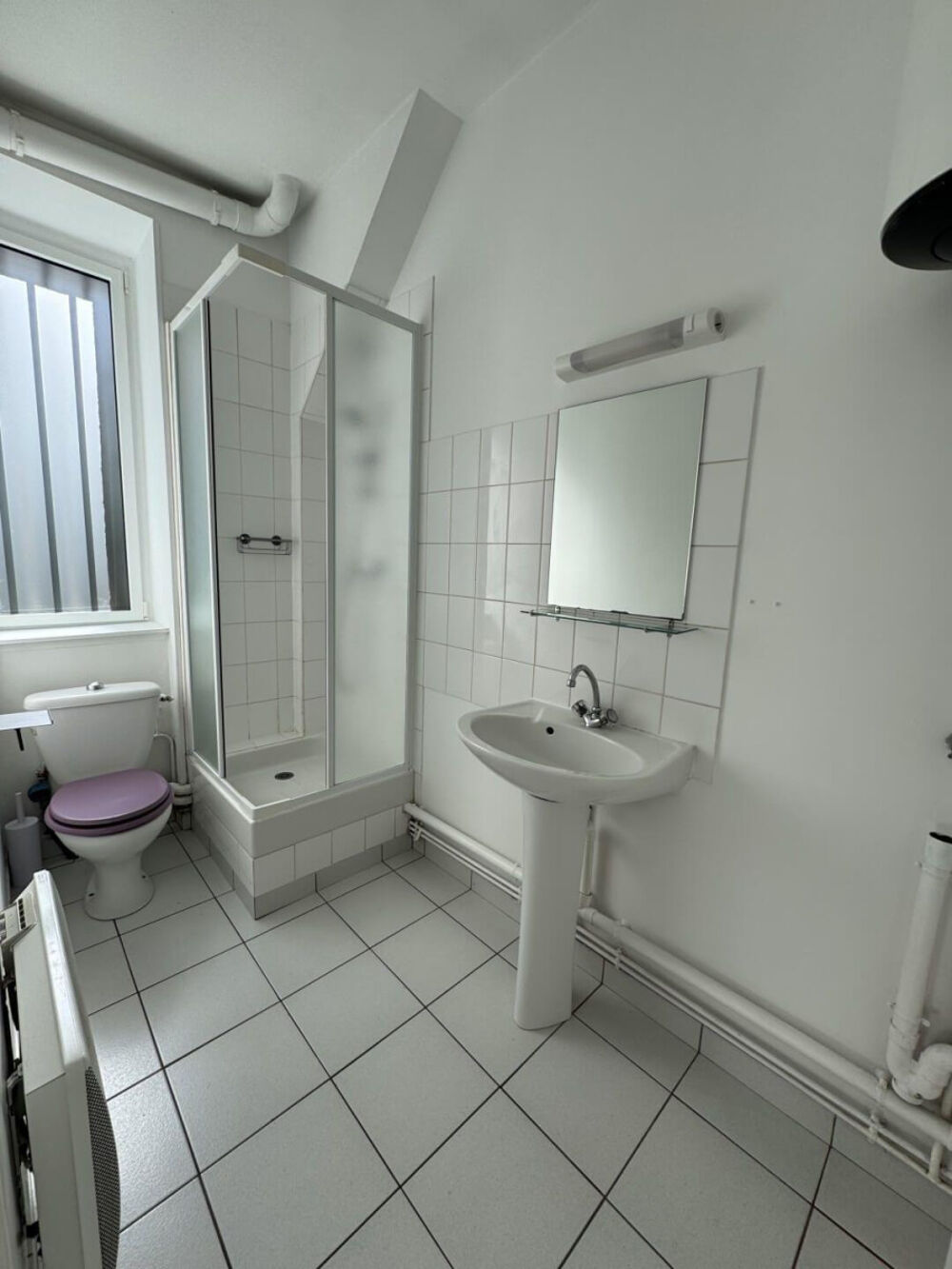 Location Appartement Studio 30m² de plain pied entièrement repeint Nantes