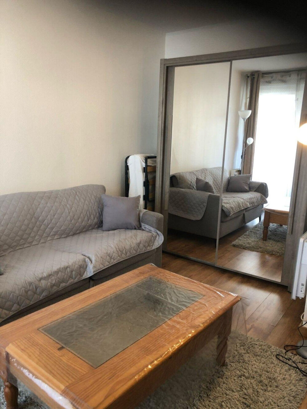 Location Appartement Beau studio meublé 22m² en plein centre ville Bondy