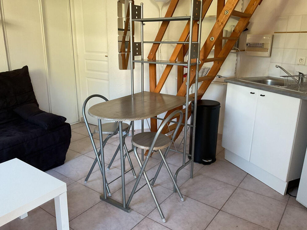 Location Appartement Studio -mezzanine pour étudiant 5 km des facs Saint-clément-de-rivière