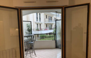  Appartement à louer 1 pièce 25 m²