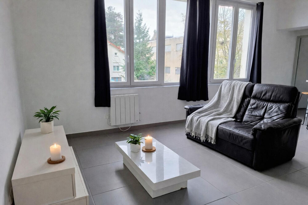 Location Appartement Appartement T2 meublé avec place de parking Roanne