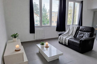  Appartement à louer 2 pièces 40 m²