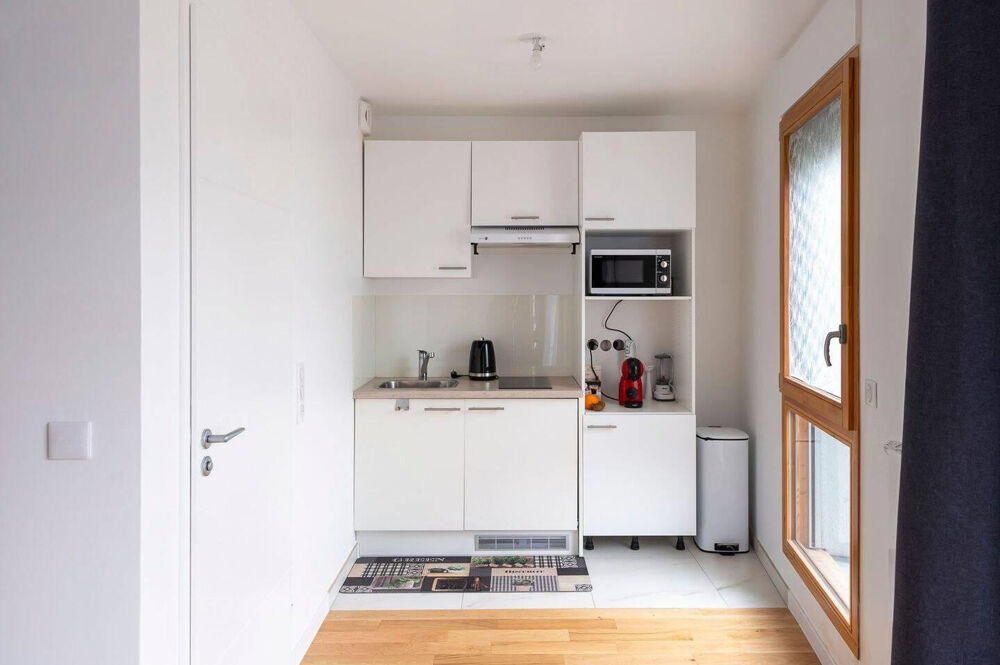 Location Appartement Studio meublé 30m² plein cœur de la Villette Paris 19