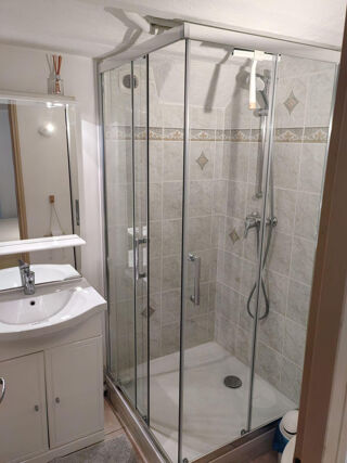  Appartement à louer 2 pièces 45 m²