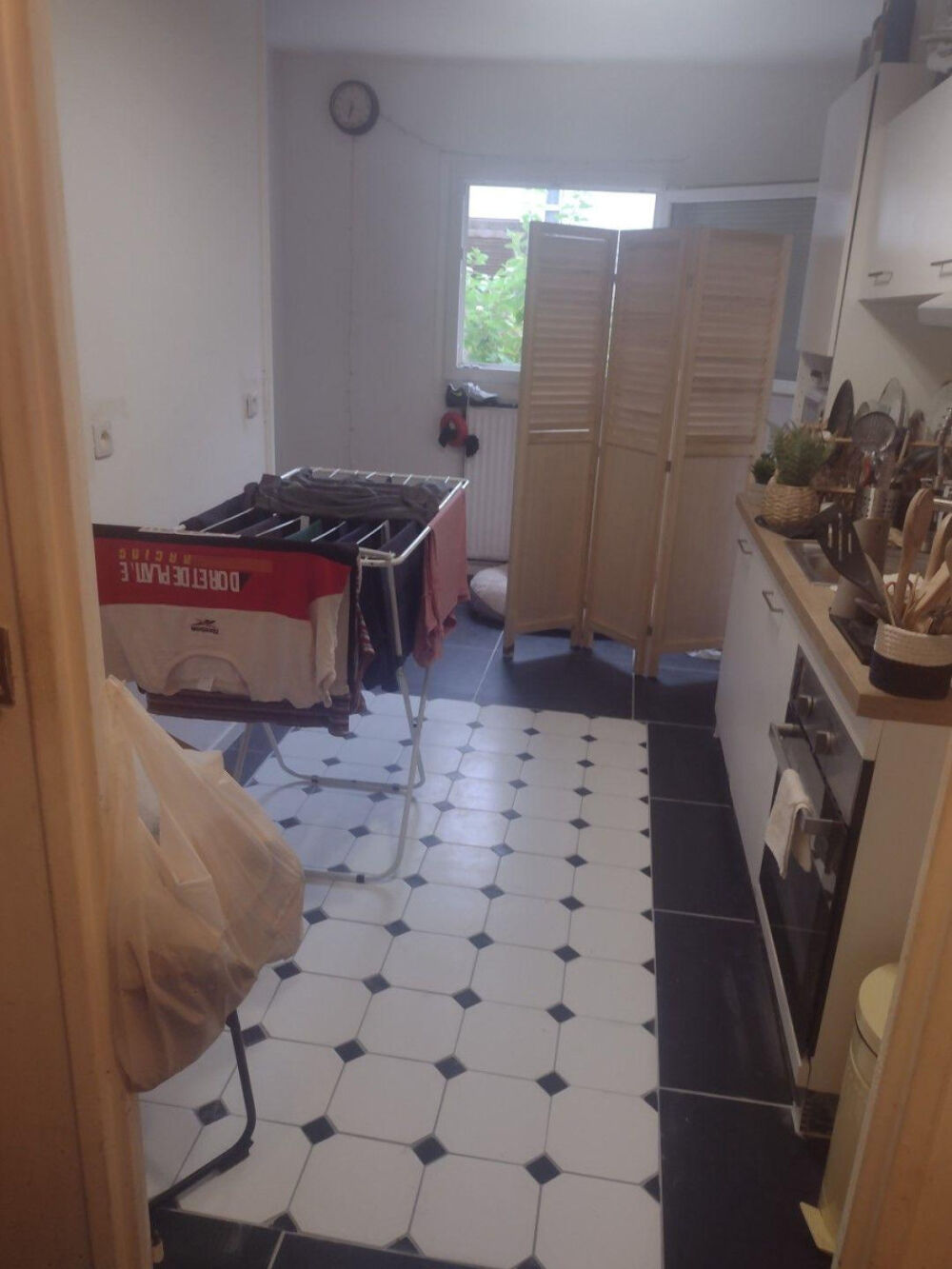 Colocation dans appartement meublé
