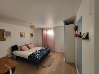  Appartement à louer 1 pièce 80 m²