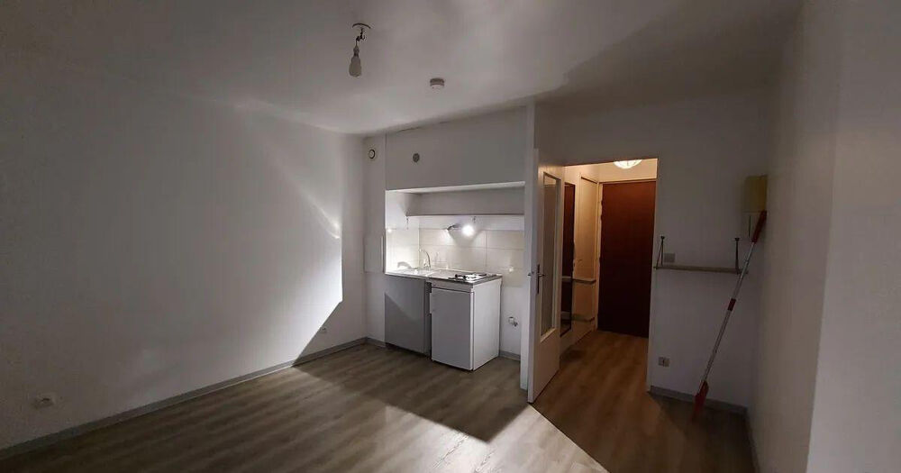 Location Appartement Beau studio 19m2 parking à Metz devant les ponts Metz