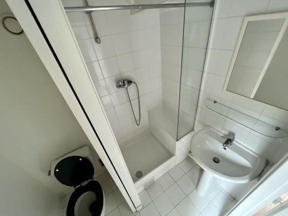Location Appartement 2 pièces Versailles Place Charost Versailles