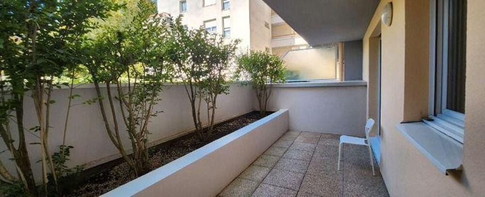 Location Appartement 2 pièces avec terrasse Colombes