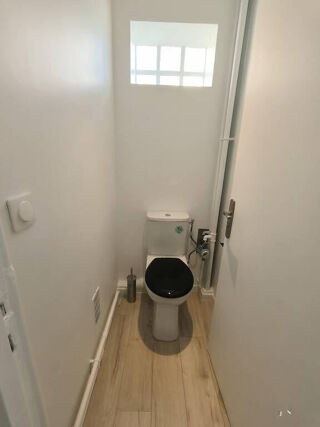 Appartement à louer 4 pièces 60 m²