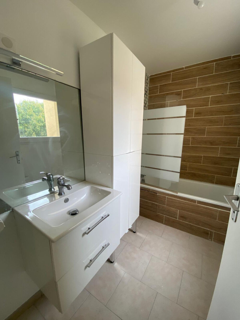 Location Appartement APPARTEMENT 2 PIECES 56M2 Évry-courcouronnes