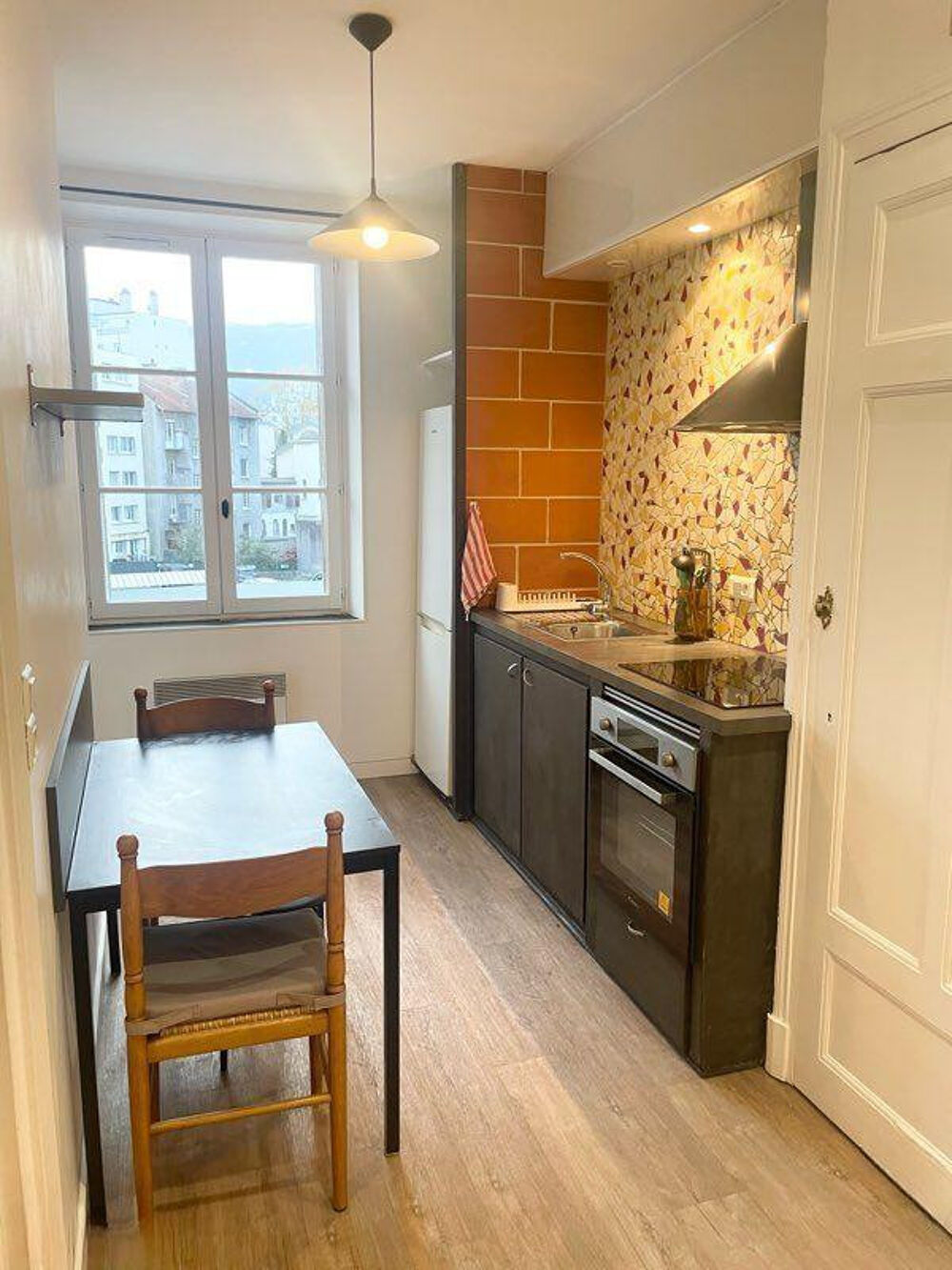 Location Appartement Beau T2 meublé 36m² / Centre Grenoble Grenoble