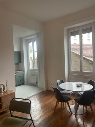  Appartement à louer 2 pièces 62 m²