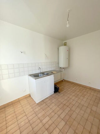  Appartement à louer 1 pièce 32 m²