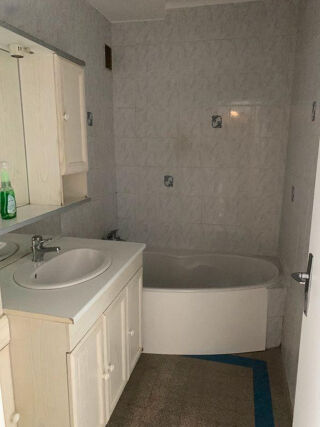 Appartement à louer 2 pièces 54 m²