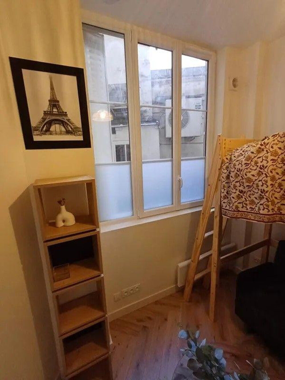 Location Appartement Beau studio meublé 11m² Clichy Cosy Nest Paris 9