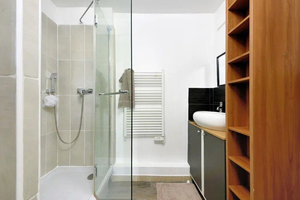 Location Appartement 2P meublé 46m² pour couple étudiants à La Joliette Marseille 2