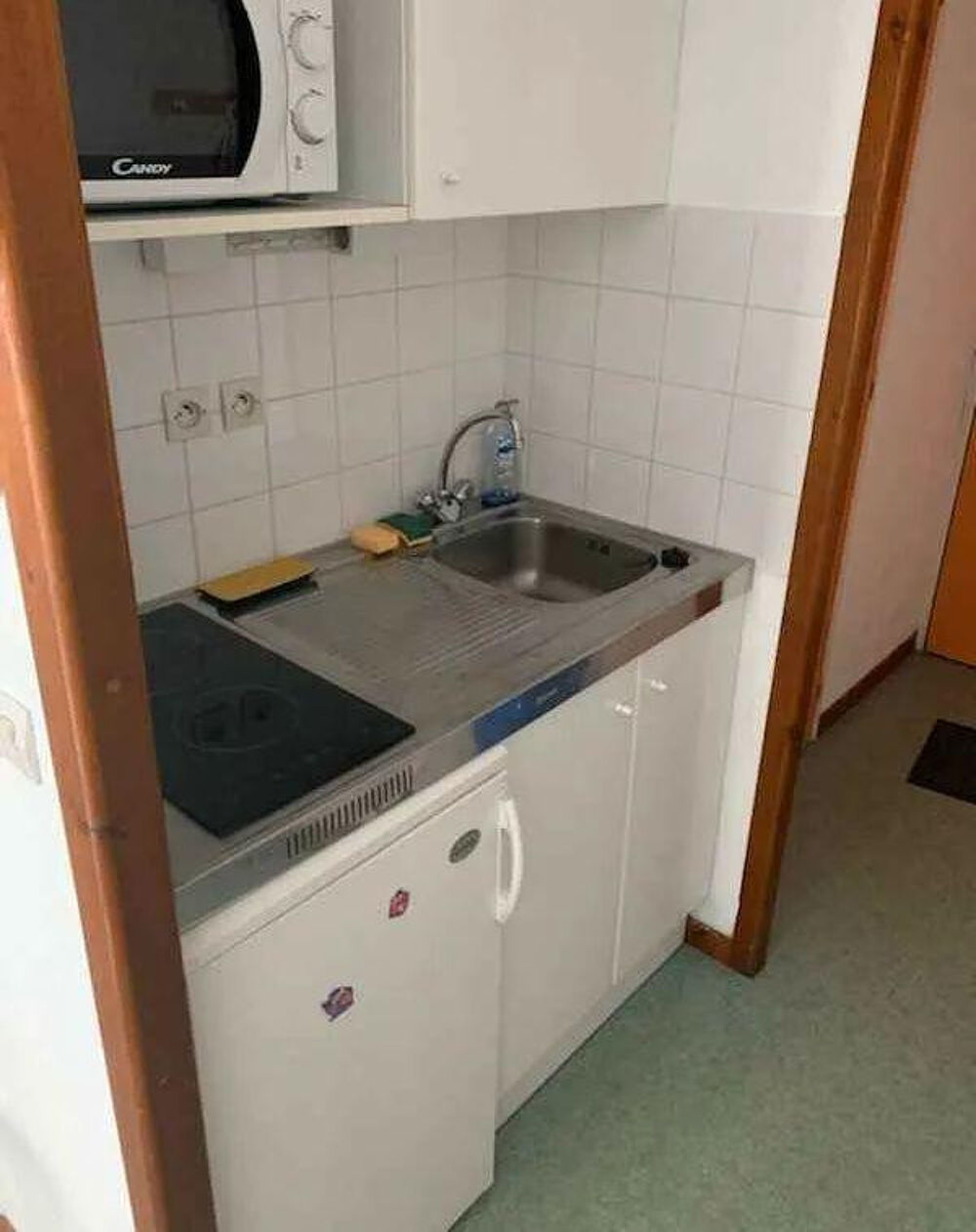 Location Appartement Beau studio meublé 18 m² dans résidence étudiante Saint-Étienne