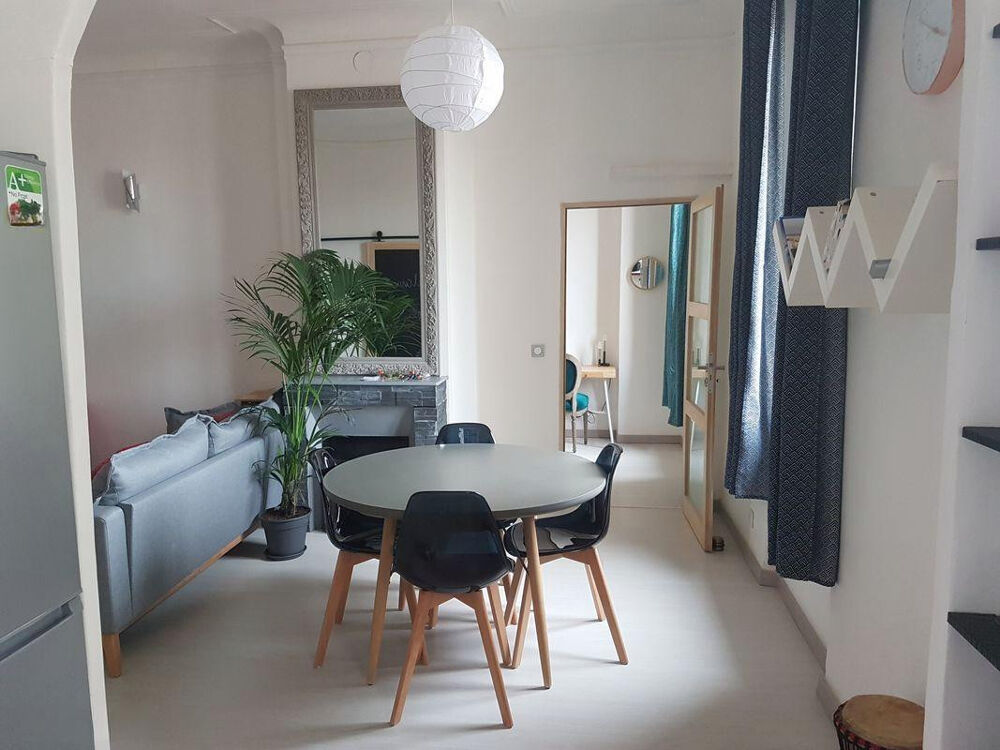 Location Appartement Grand T2 meublé – Vue Vieux Port Marseille 1