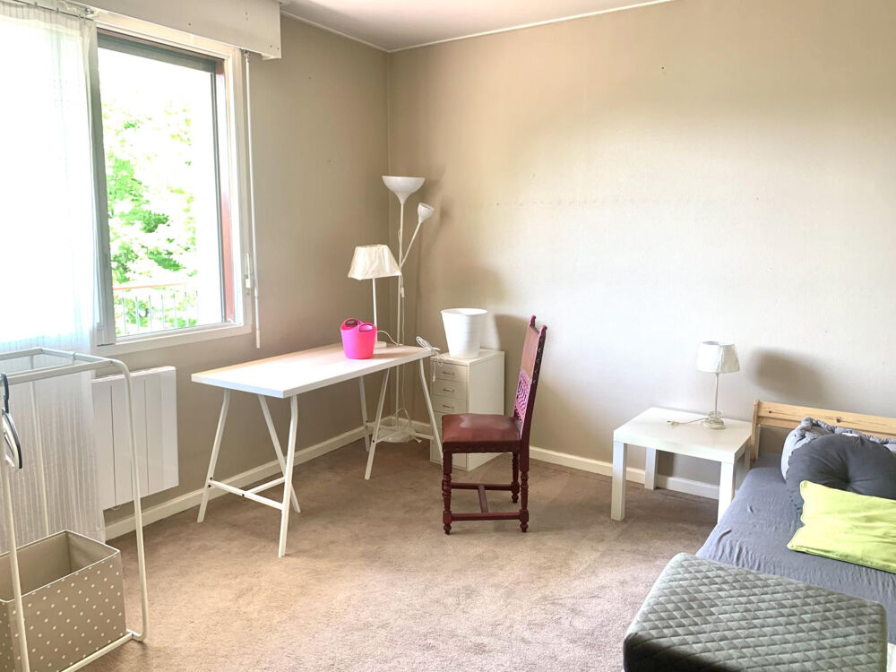 Location Appartement Proche Facs de Médecine Chambre meublée 14 m 2 Lyon 8