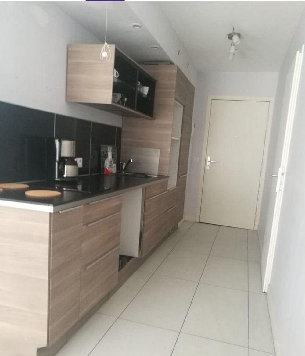 Location Appartement ? Studio meublé 33 m² + 7m² loggia Nanterre