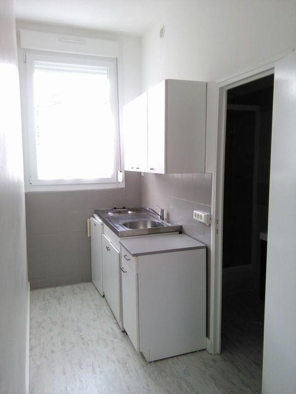 Location Appartement Studio lumineux rénové dans quartier calme quartie Amiens