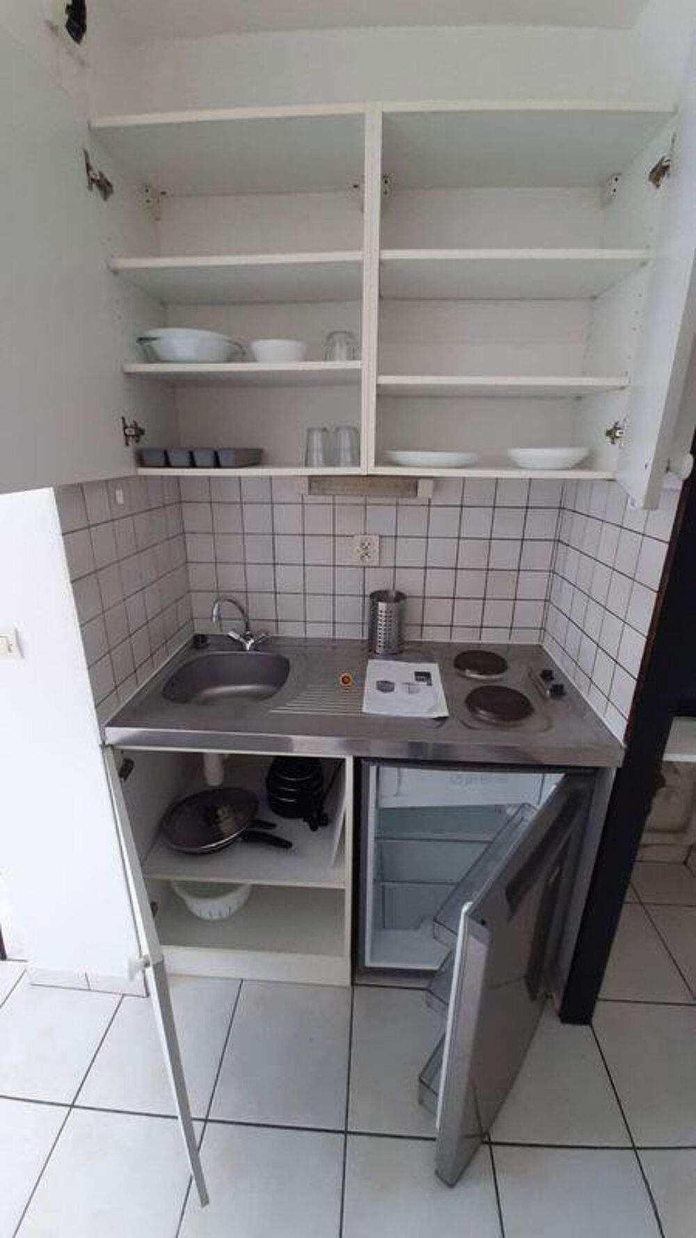 Location Appartement Beau studio meublé 23m² avec balcon 5m² proche fac Pau